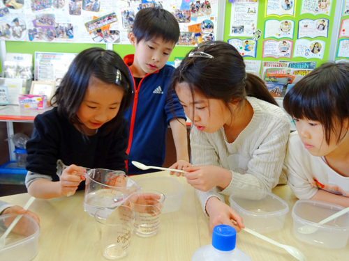 ふしぎな化学反応! ~スライムづくり~1 ふしぎな化学反応! ~スライムづくり~1