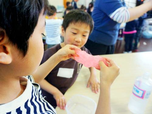 ふしぎな化学反応！ ～スライムづくり～3